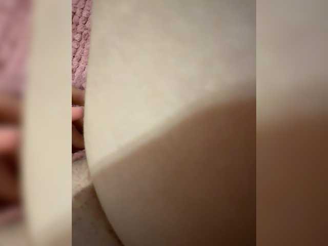Kris-76 live cam on BongaCams