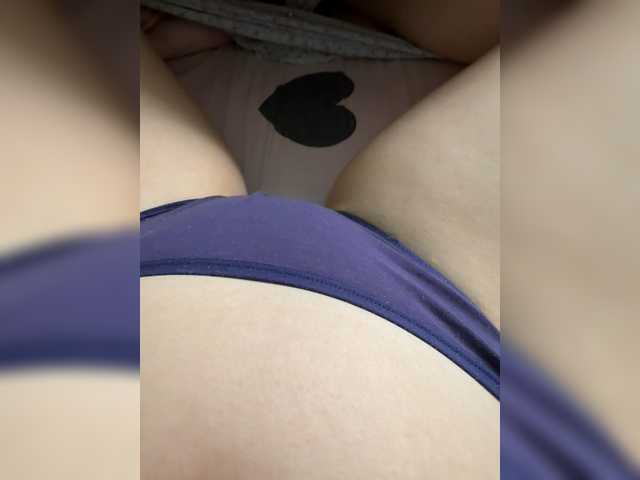 Kris-76 live cam on BongaCams