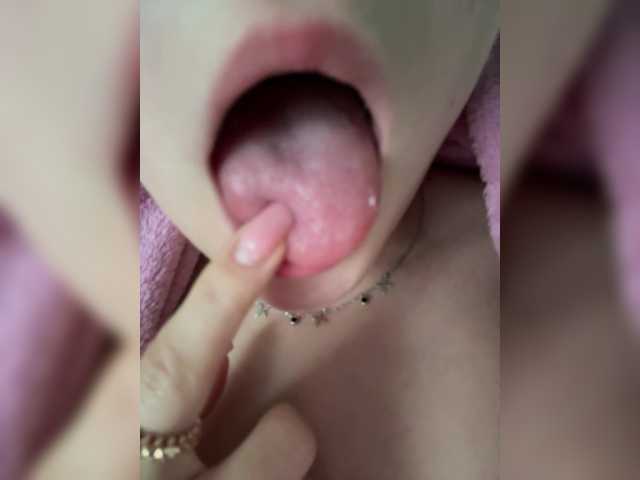 Kris-76 live cam on BongaCams