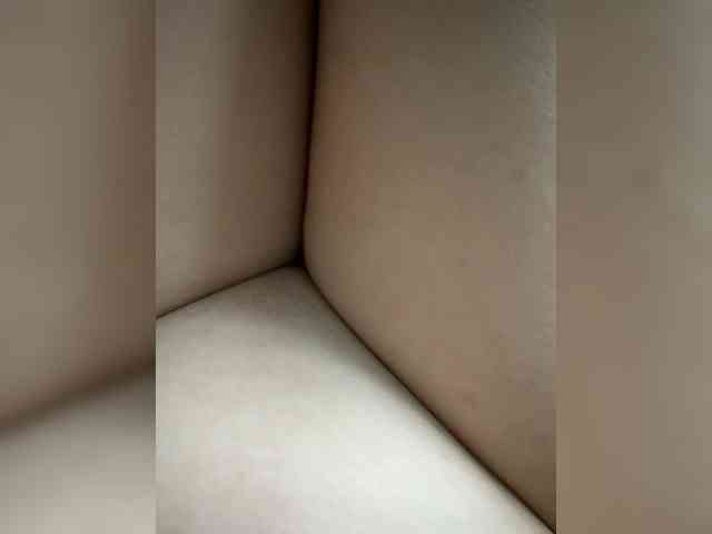 Kris666 webcam