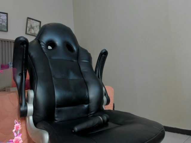 DannaKeys live cam on BongaCams