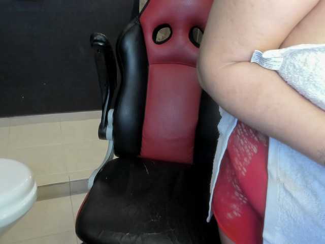 DannaKeys webcam