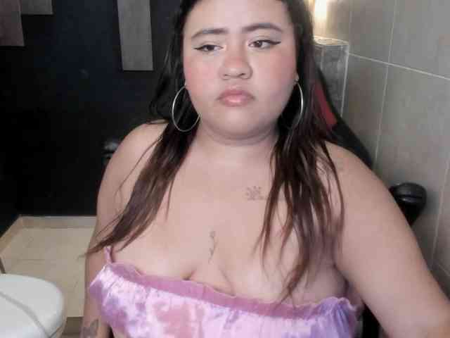 DannaKeys webcam