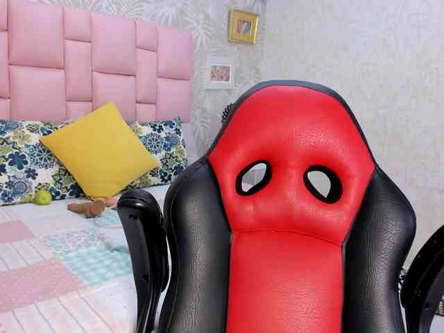 DannaKeys webcam