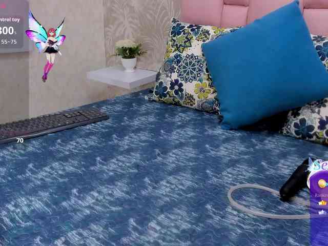 DannaKeys webcam