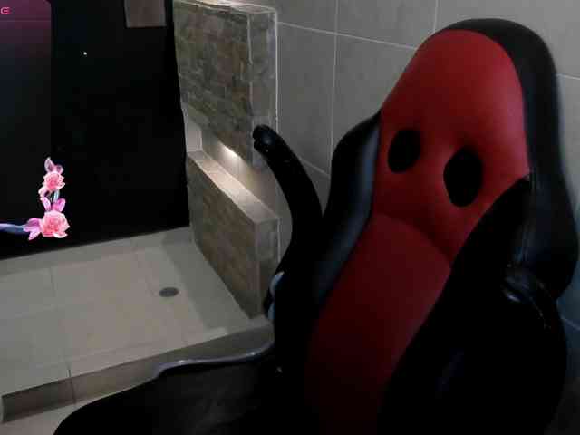 DannaKeys webcam
