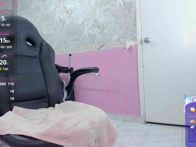 DannaKeys webcam