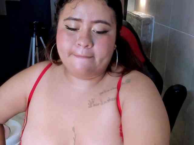 DannaKeys webcam