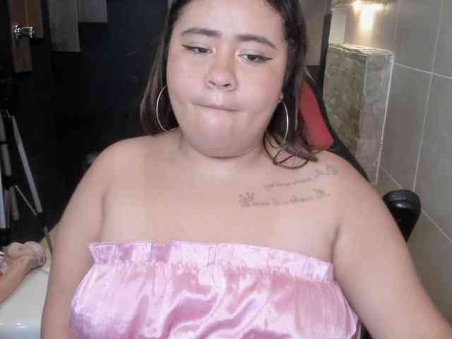 DannaKeys webcam