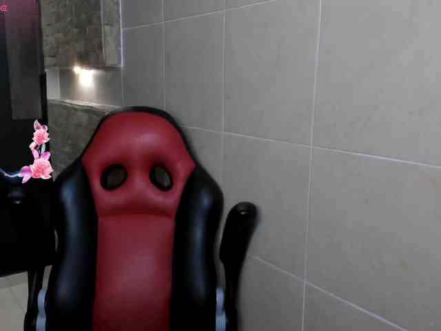 DannaKeys webcam