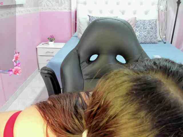 DannaKeys webcam