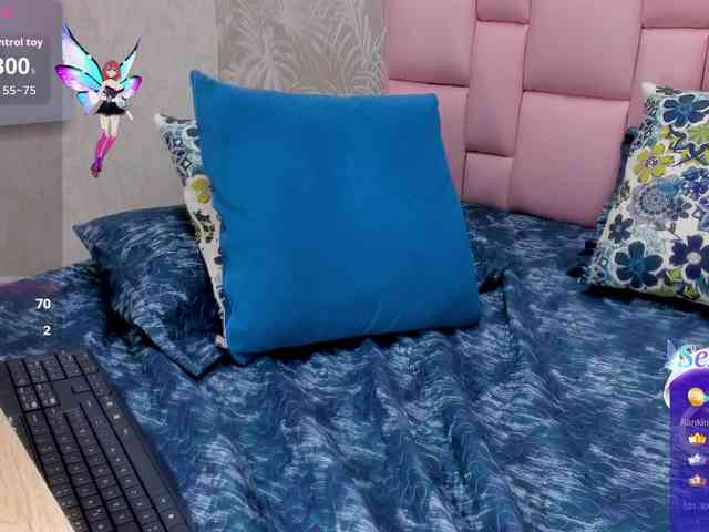 DannaKeys webcam