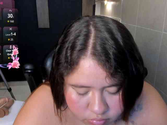 DannaKeys webcam
