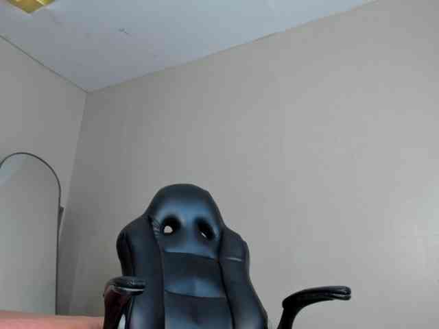 DannaKeys webcam