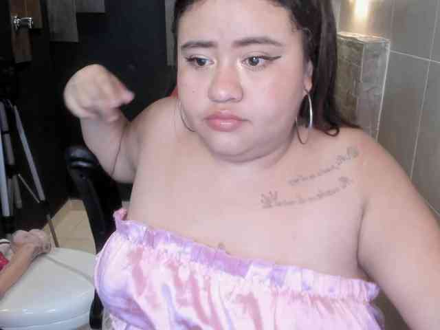 DannaKeys webcam
