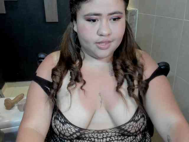 DannaKeys webcam