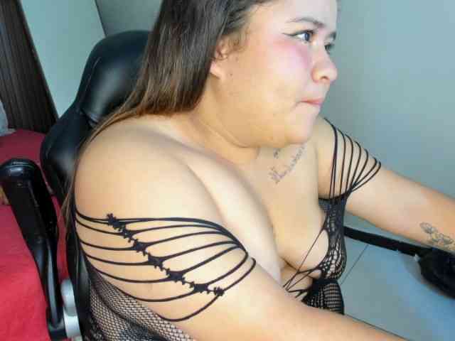 DannaKeys webcam