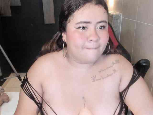 DannaKeys webcam
