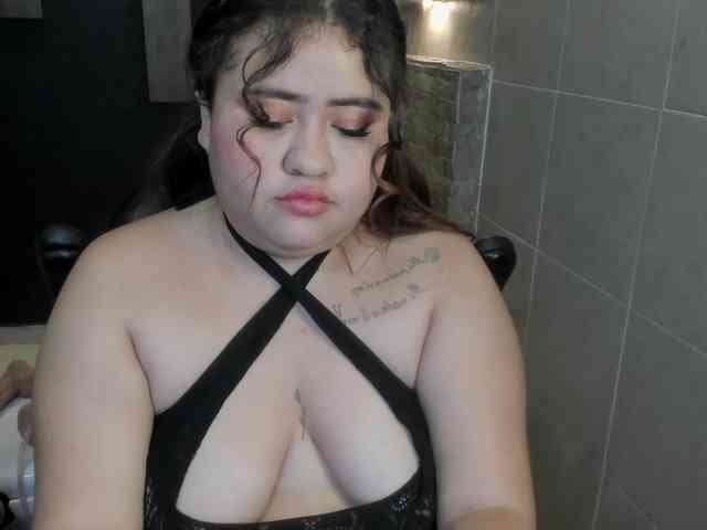 DannaKeys webcam