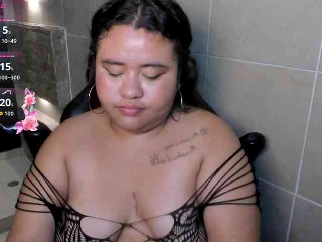 DannaKeys webcam
