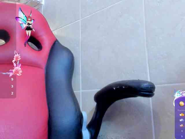 DannaKeys webcam