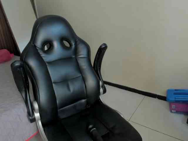 DannaKeys webcam
