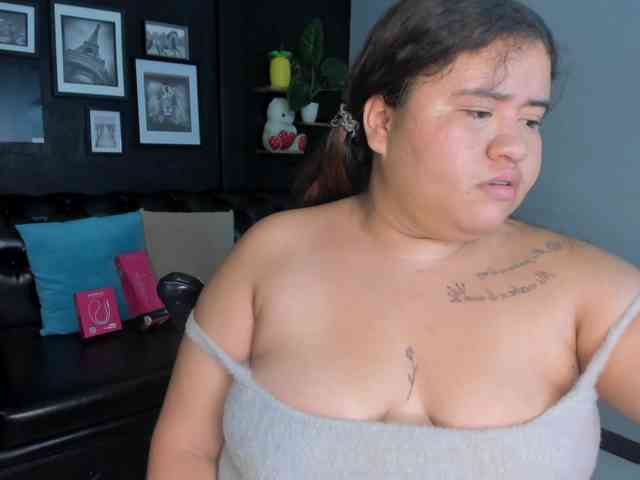 DannaKeys webcam