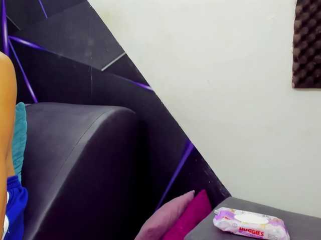 playsgirlhot live cam on BongaCams