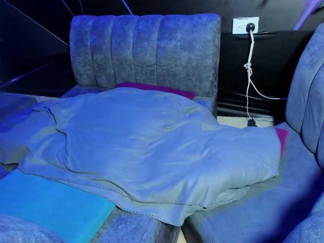 playsgirlhot's BongaCams show and profile