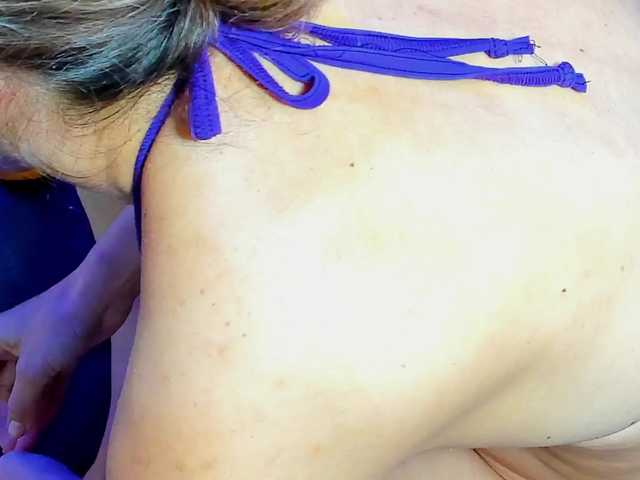 playsgirlhot's BongaCams show and profile