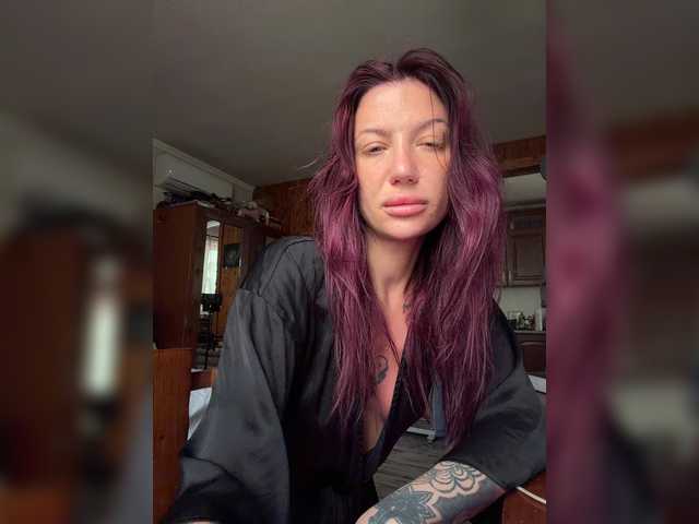 Alina666Mistress live cam on BongaCams