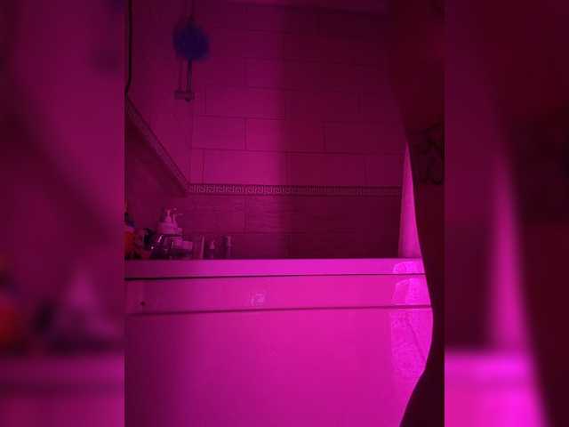 Alina666Mistress live cam on UnifiedCams