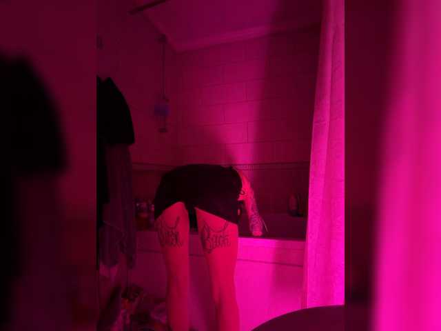 Alina666Mistress's BongaCams show and profile