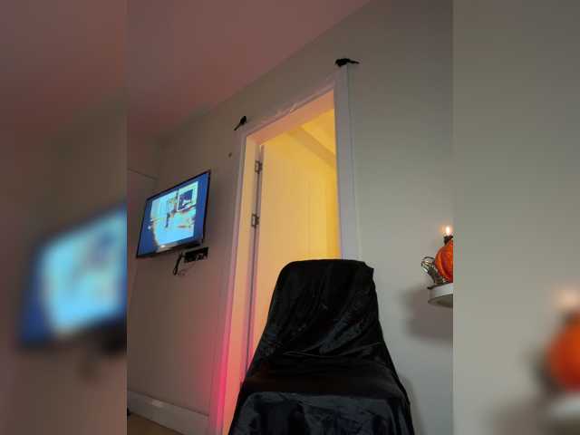Alina666Mistress live cam on BongaCams