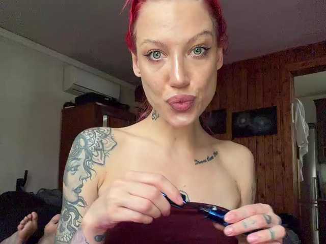 Alina666Mistress webcam