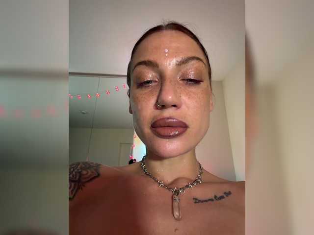 Alina666Mistress live cam on BongaCams