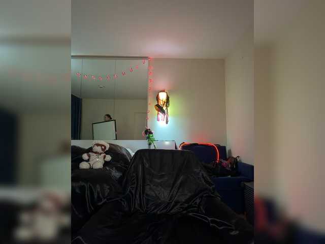 Alina666Mistress live cam preview