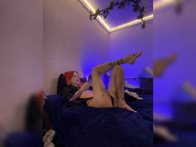 Alina666Mistress's BongaCams show and profile