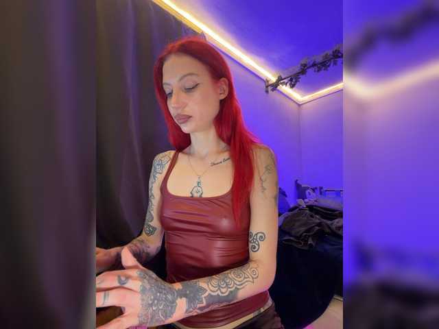 Alina666Mistress's BongaCams show and profile