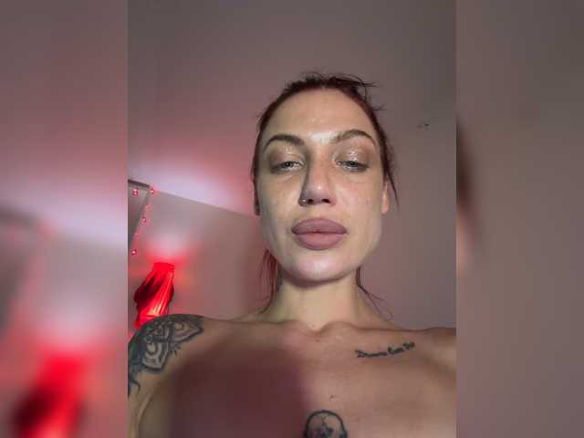 Alina666Mistress live cam on BongaCams