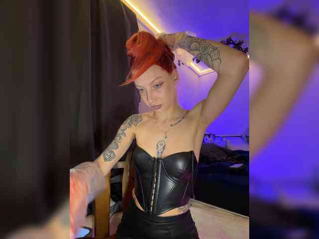 Alina666Mistress webcam