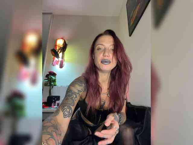 Alina666Mistress webcam