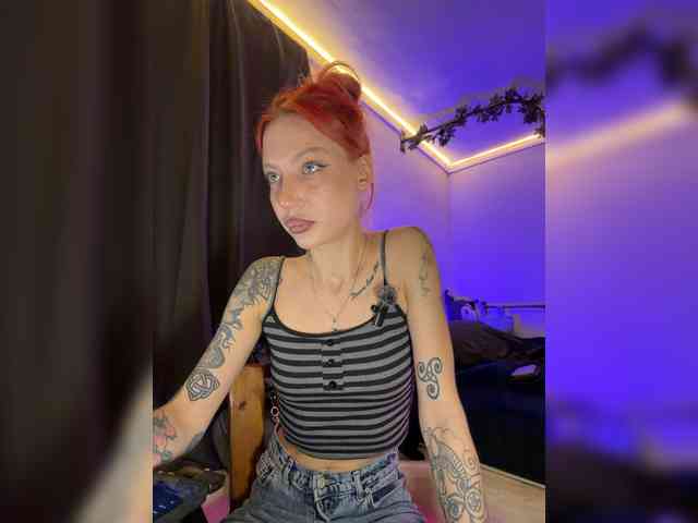 Alina666Mistress webcam