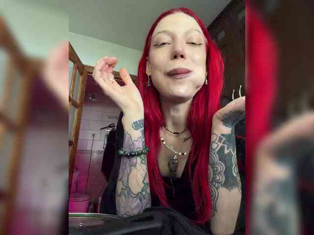 Alina666Mistress webcam