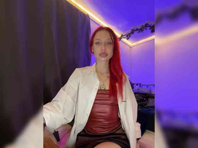 Alina666Mistress webcam