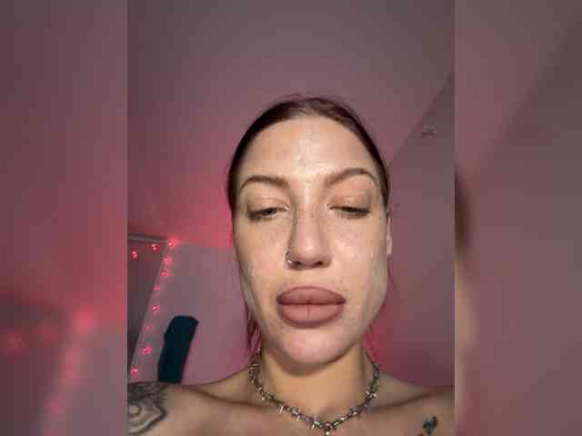 Alina666Mistress webcam
