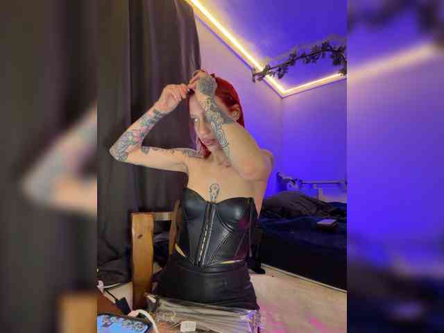 Alina666Mistress webcam