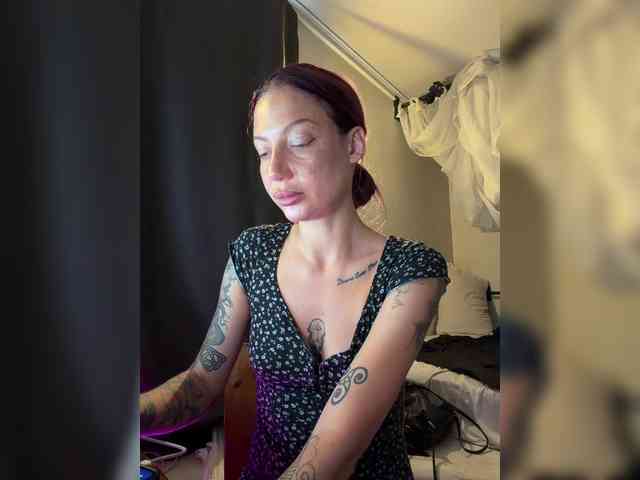 Alina666Mistress webcam