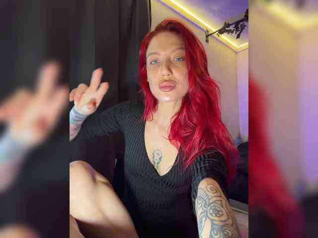 Alina666Mistress webcam
