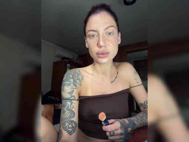 Alina666Mistress webcam